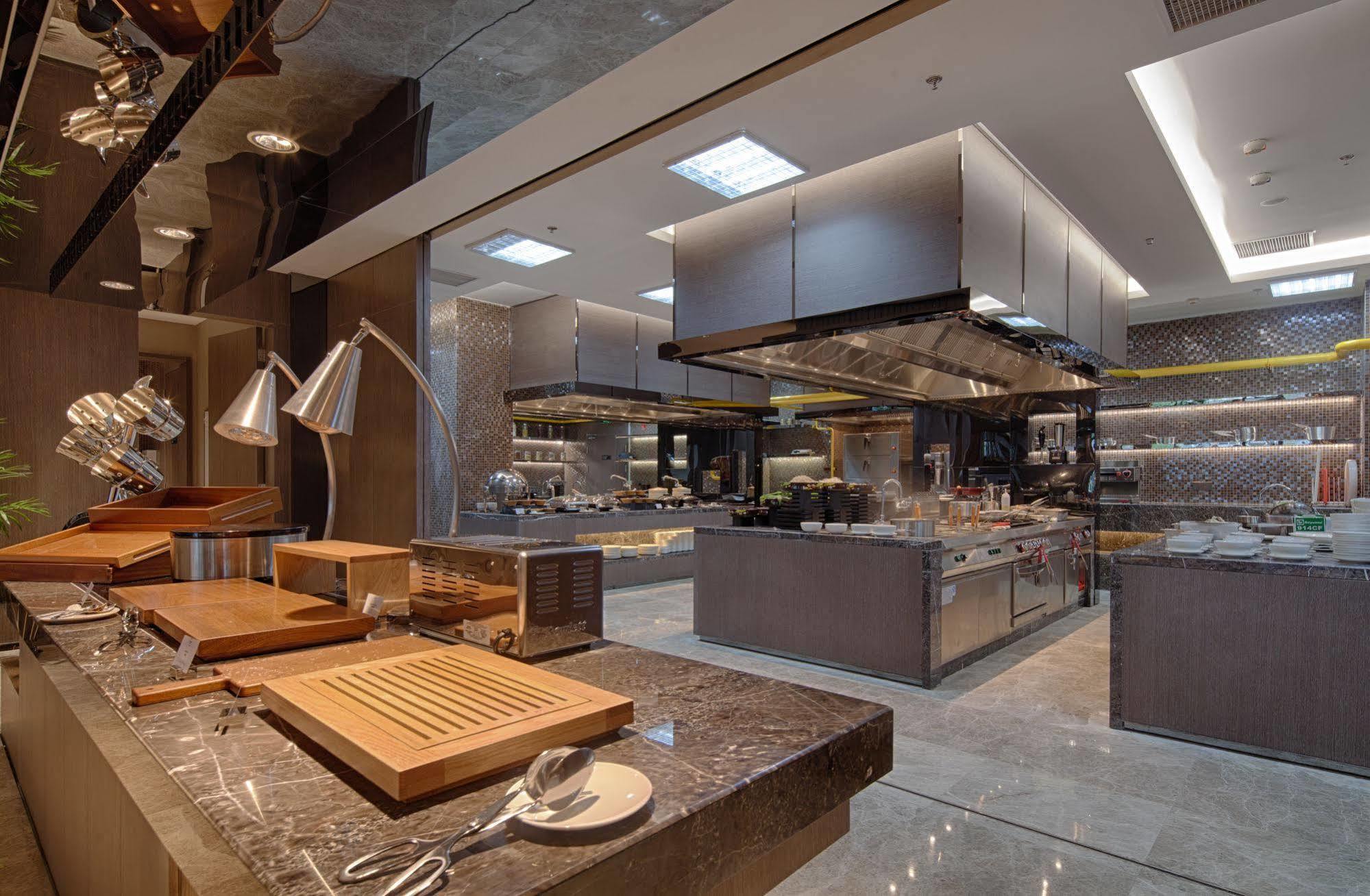 Courtyard By Marriott Xinchang Exterior foto